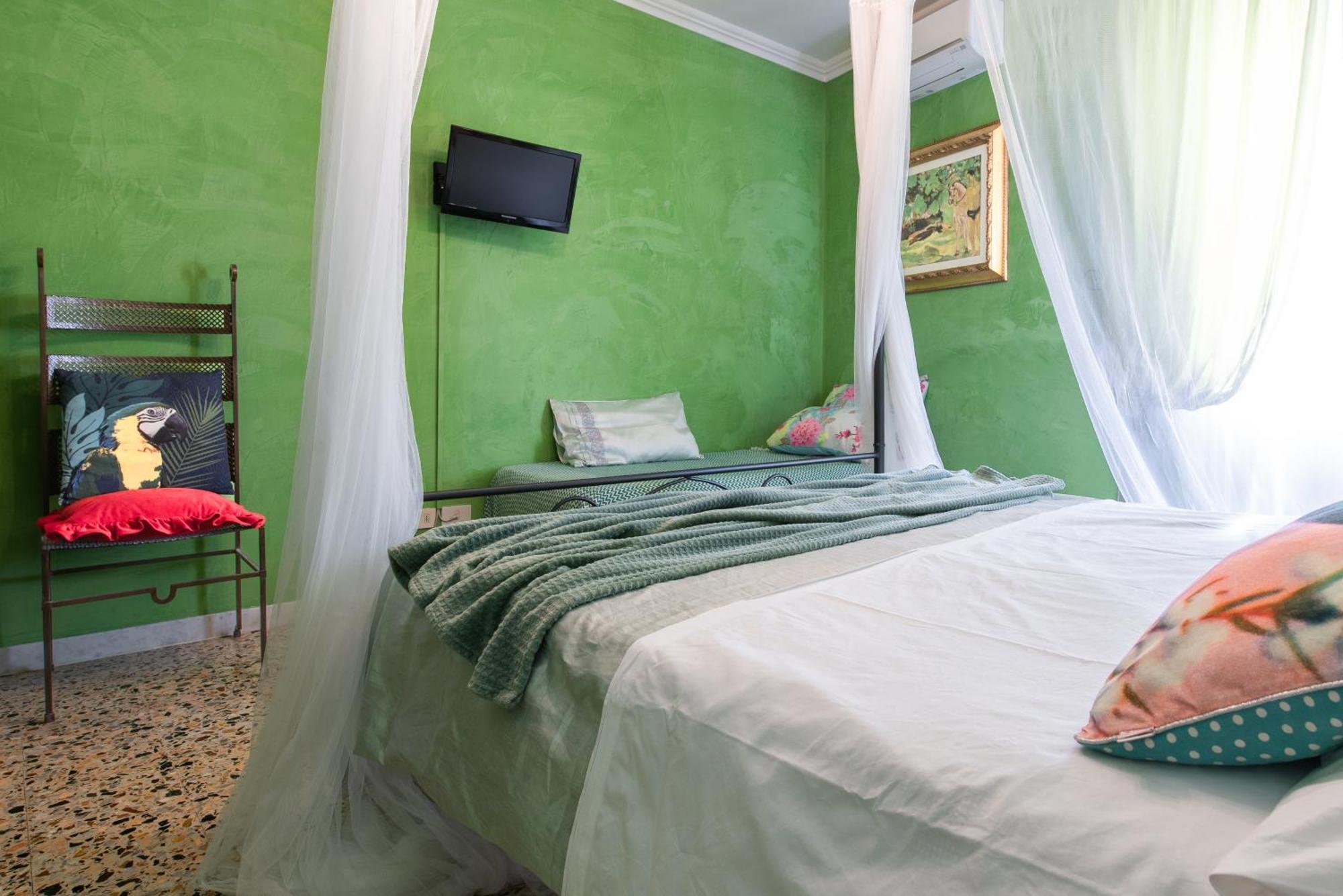 Bibi Boutique Arezzo Living Suite Rosafragola & Verdeconiglio المظهر الخارجي الصورة
